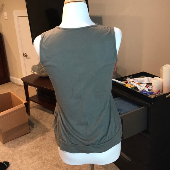 Chico’s sleeveless top - Picture 3 of 3